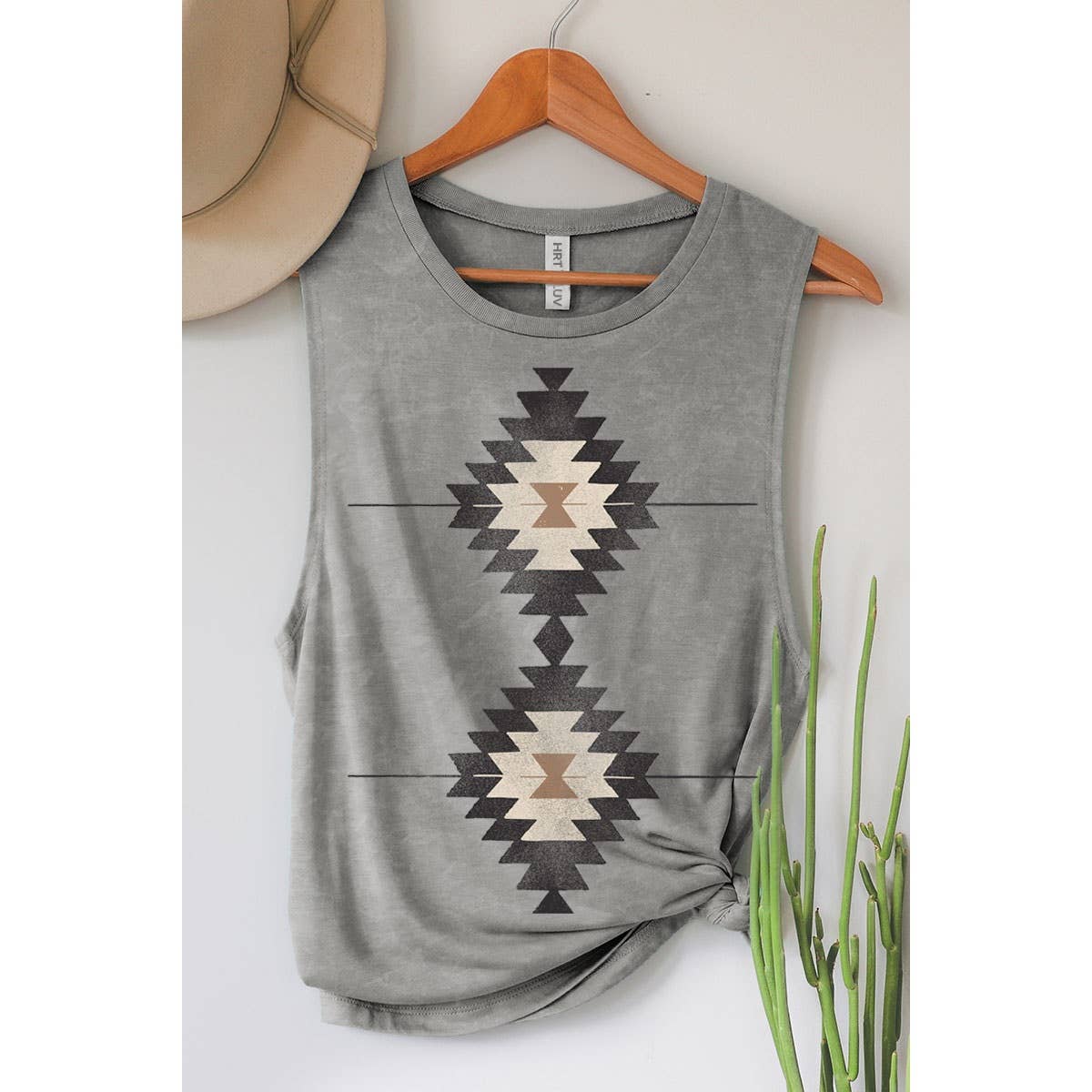 VINTAGE AZTEC MINERAL GRAPHIC TANK TOP: Mineral grey